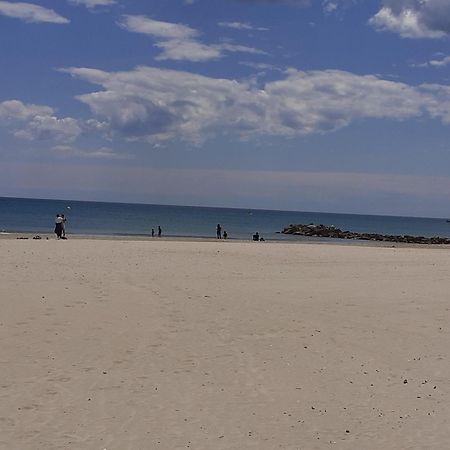 Face A La Plage Palavas-les-Flots Exterior photo